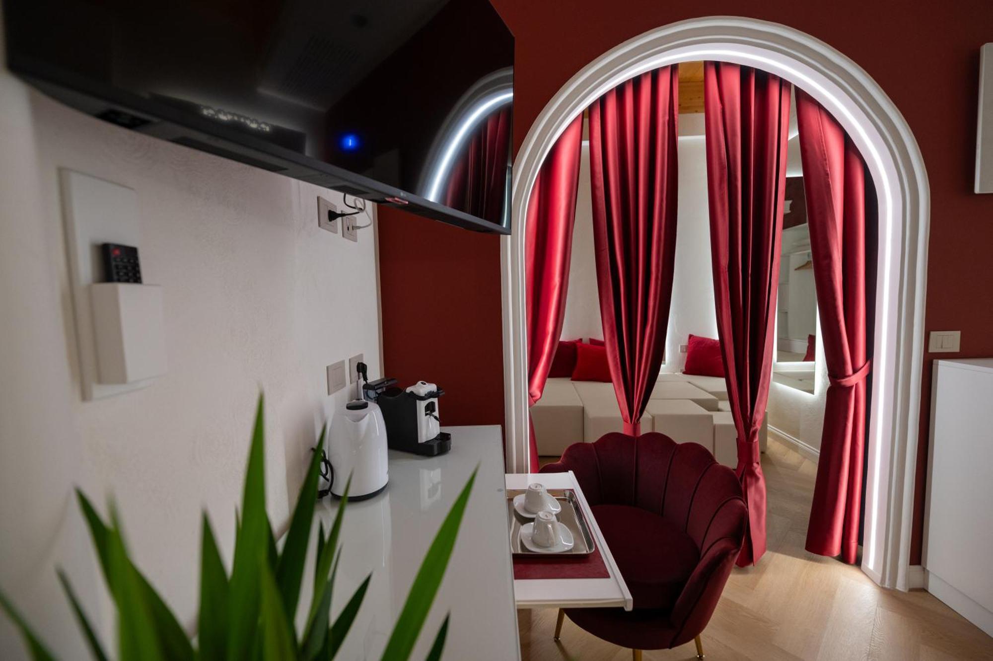 Bed and Breakfast La Divina - Free Parking - Tropea Exterior foto
