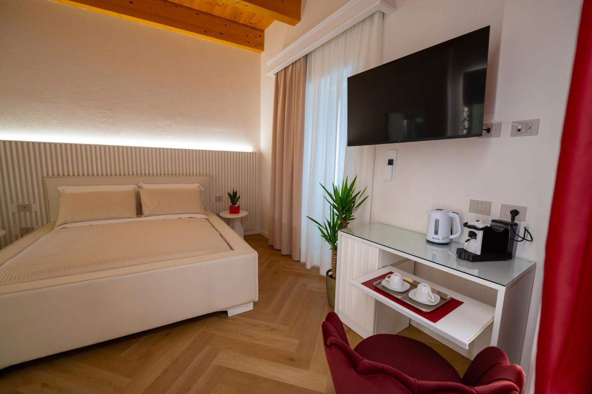 Bed and Breakfast La Divina - Free Parking - Tropea Exterior foto