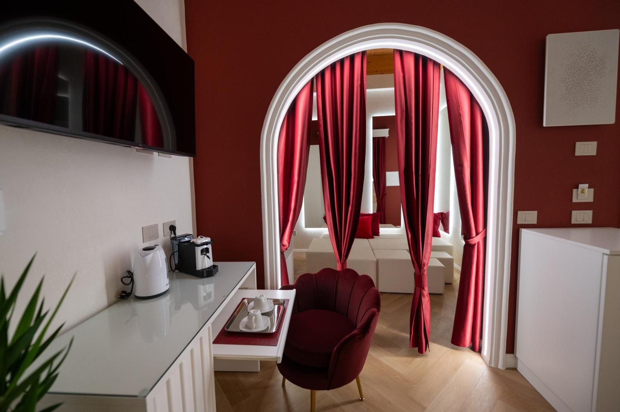 Bed and Breakfast La Divina - Free Parking - Tropea Exterior foto