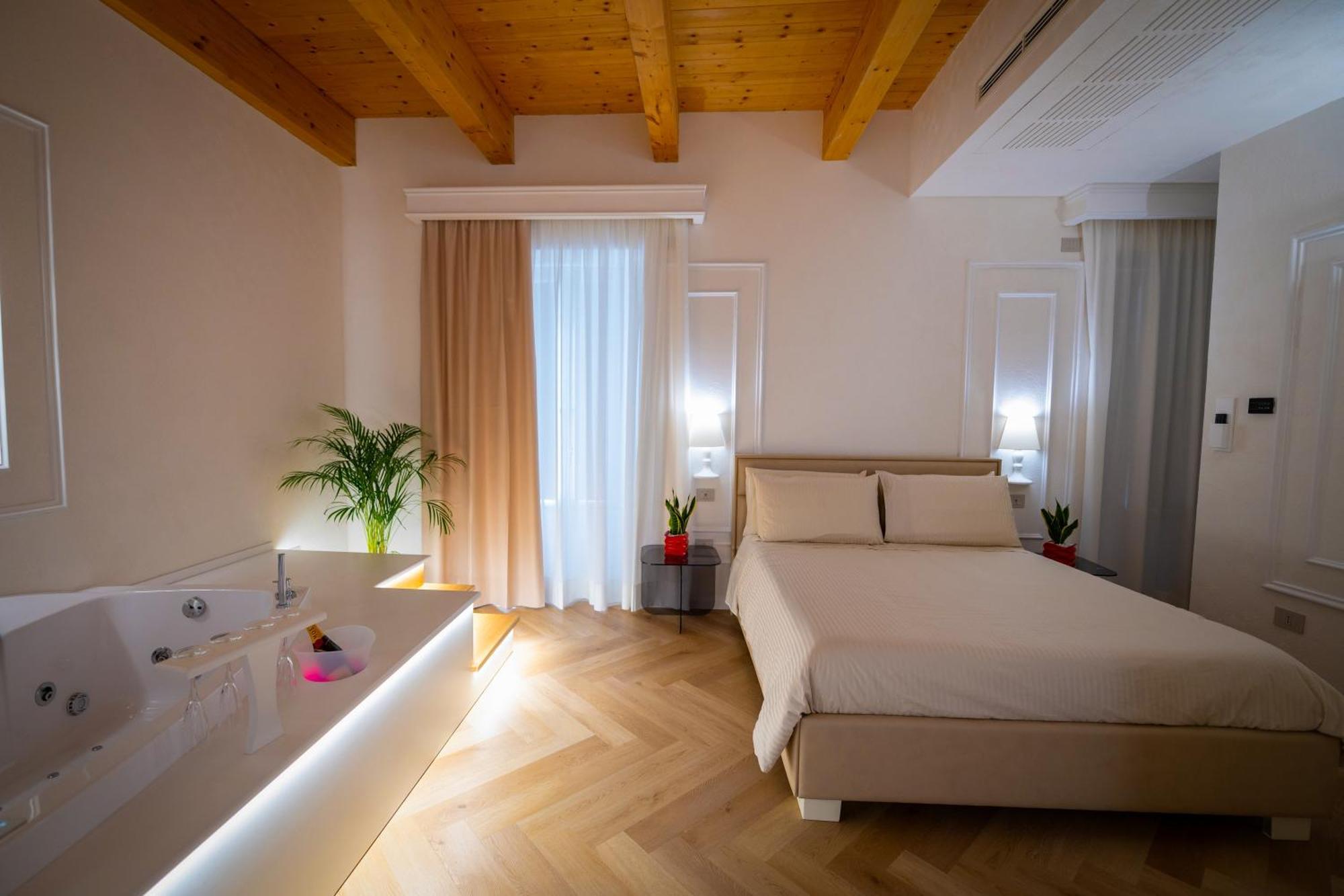 Bed and Breakfast La Divina - Free Parking - Tropea Exterior foto