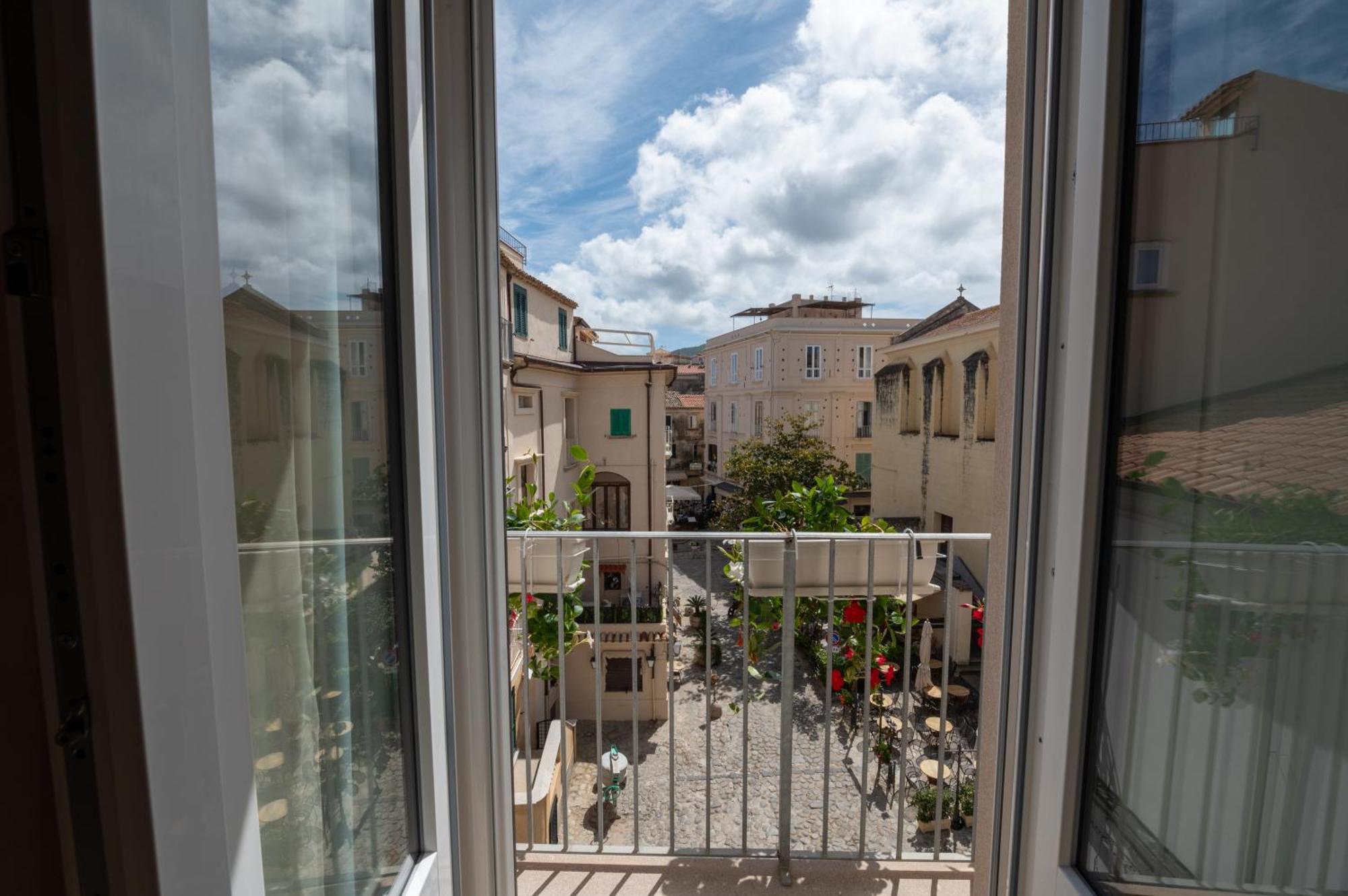 Bed and Breakfast La Divina - Free Parking - Tropea Exterior foto