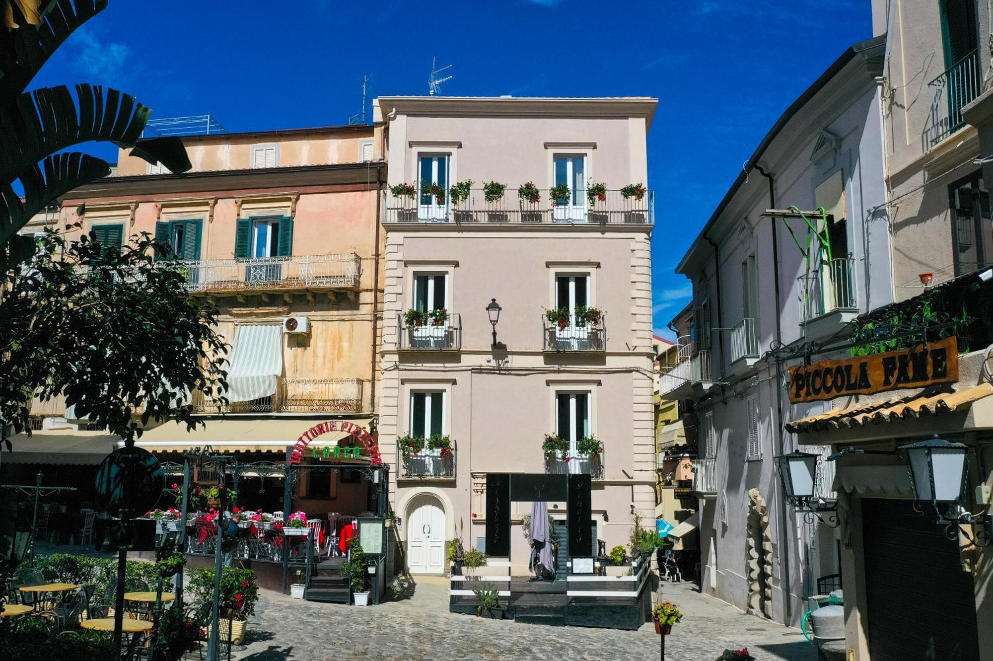 Bed and Breakfast La Divina - Free Parking - Tropea Exterior foto