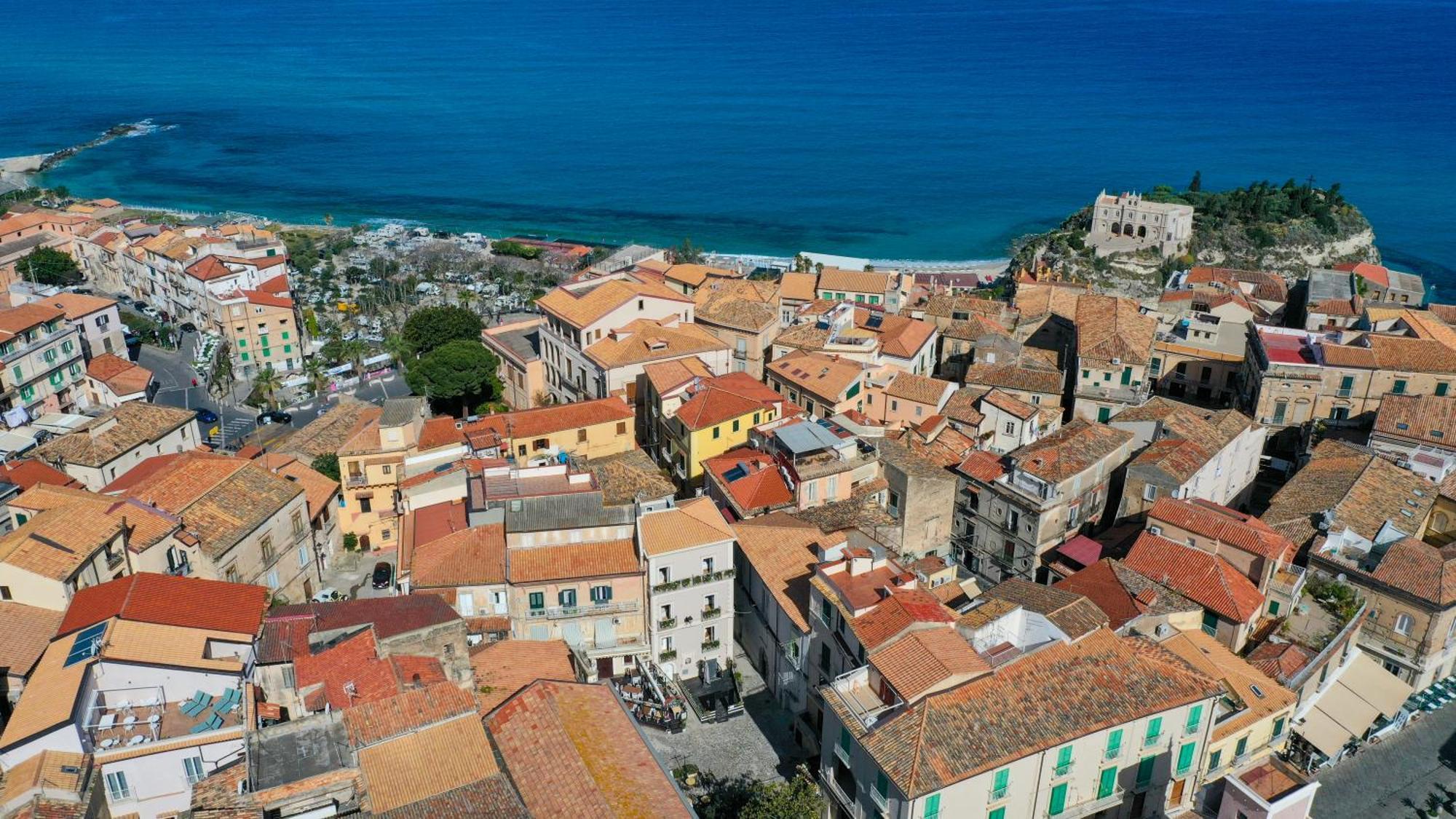 Bed and Breakfast La Divina - Free Parking - Tropea Exterior foto
