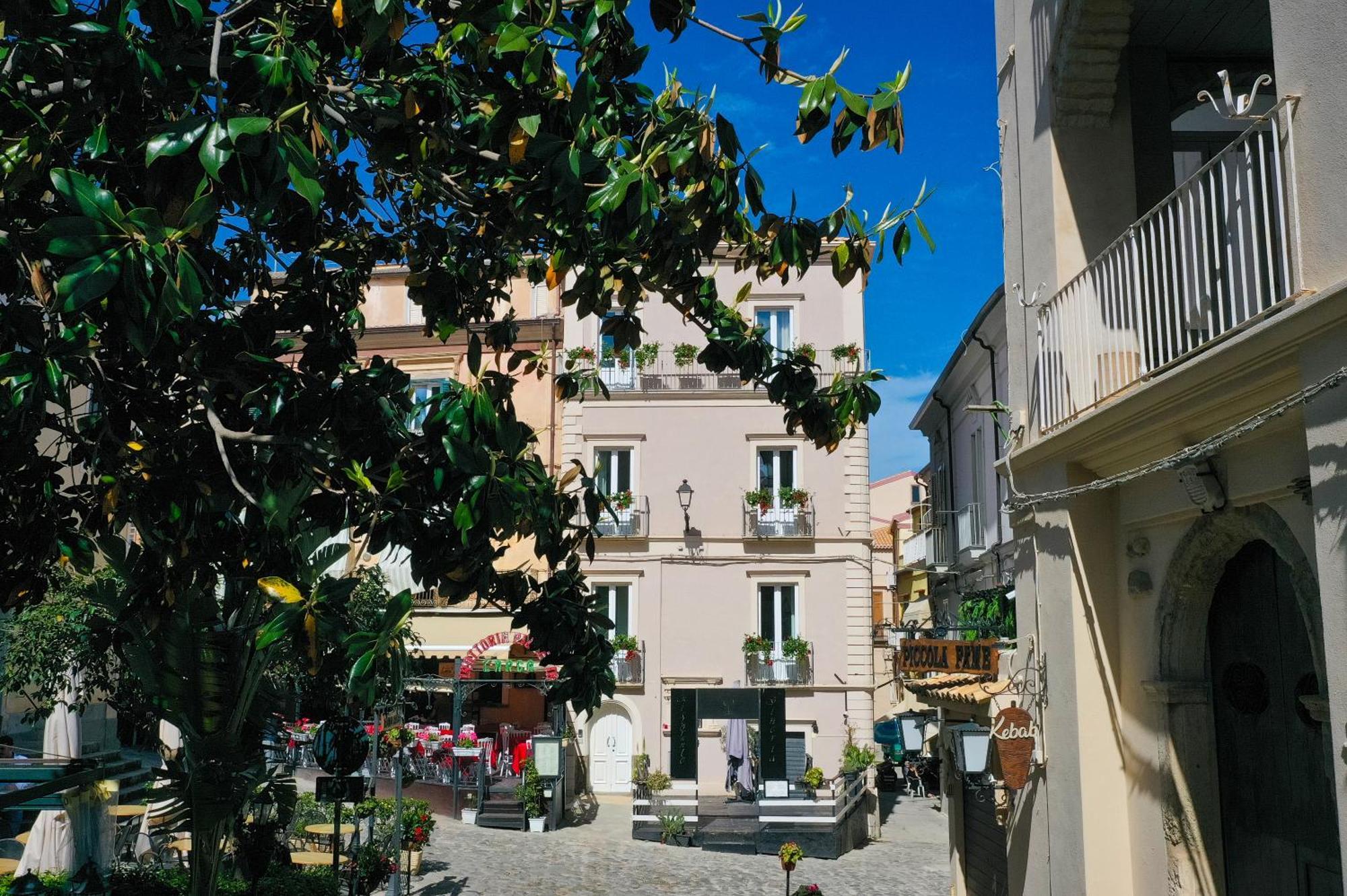 Bed and Breakfast La Divina - Free Parking - Tropea Exterior foto