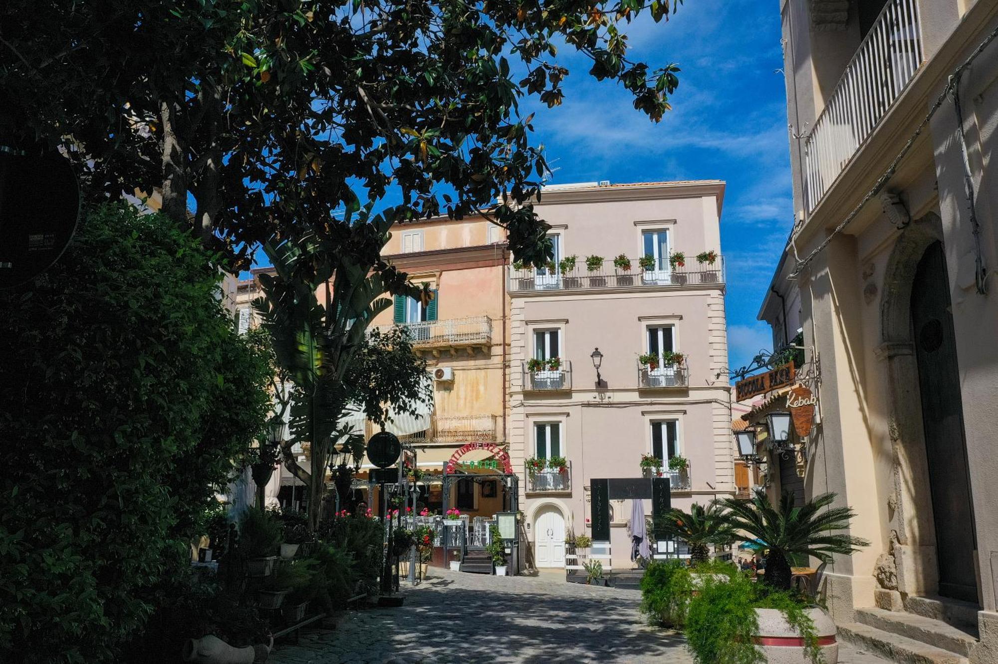 Bed and Breakfast La Divina - Free Parking - Tropea Exterior foto
