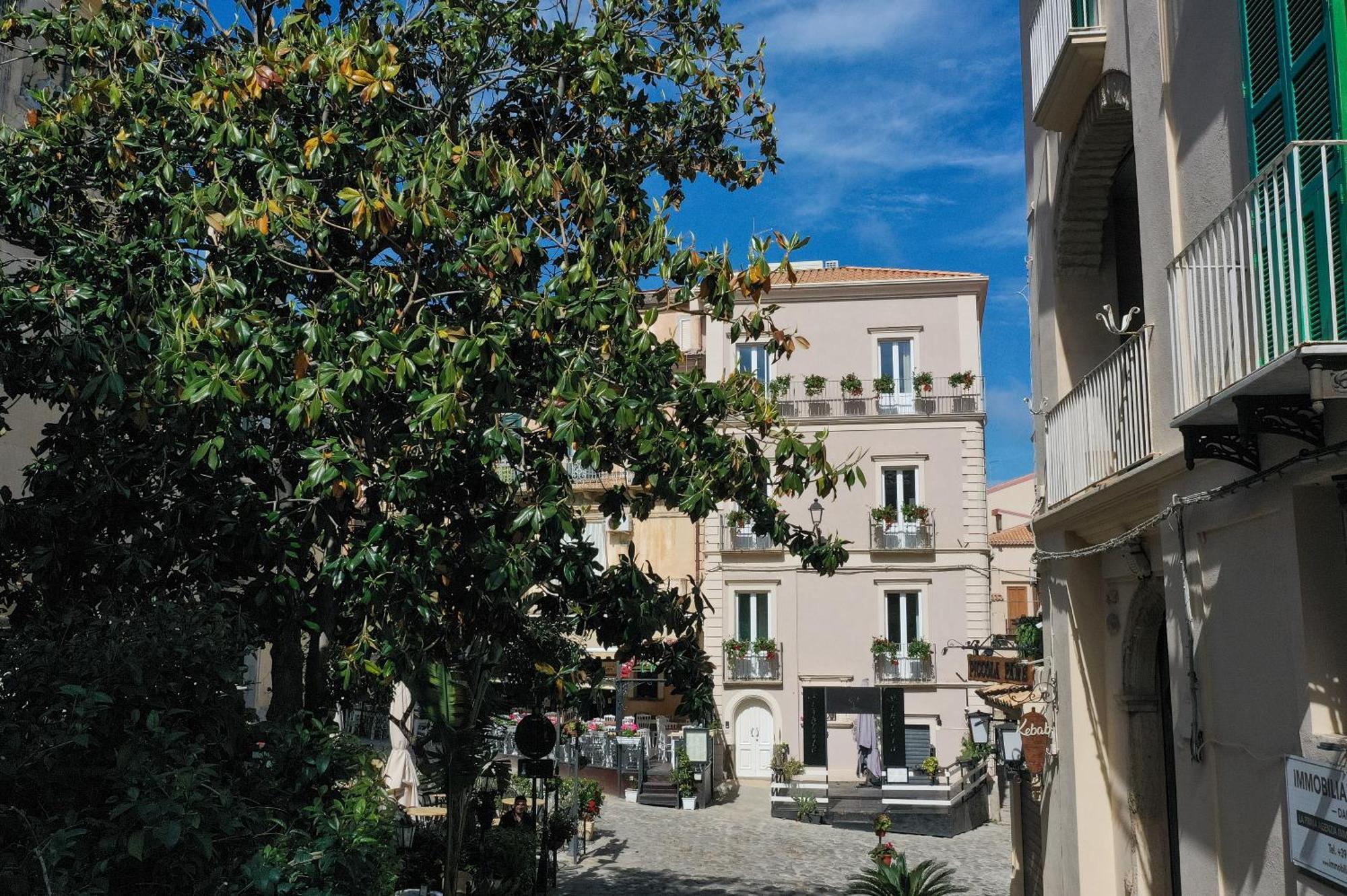 Bed and Breakfast La Divina - Free Parking - Tropea Exterior foto